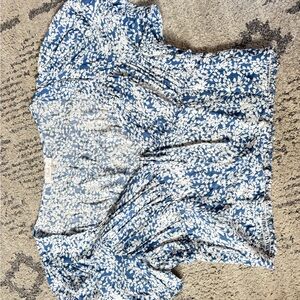 Blush Blue and White Leaf Pattern Top